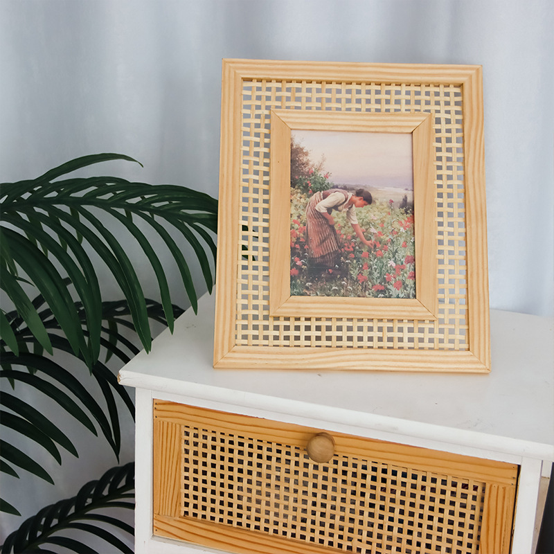 Nordic Solid Wood Rattan Woven - огляд і ціна Bamboo Photo Frame
