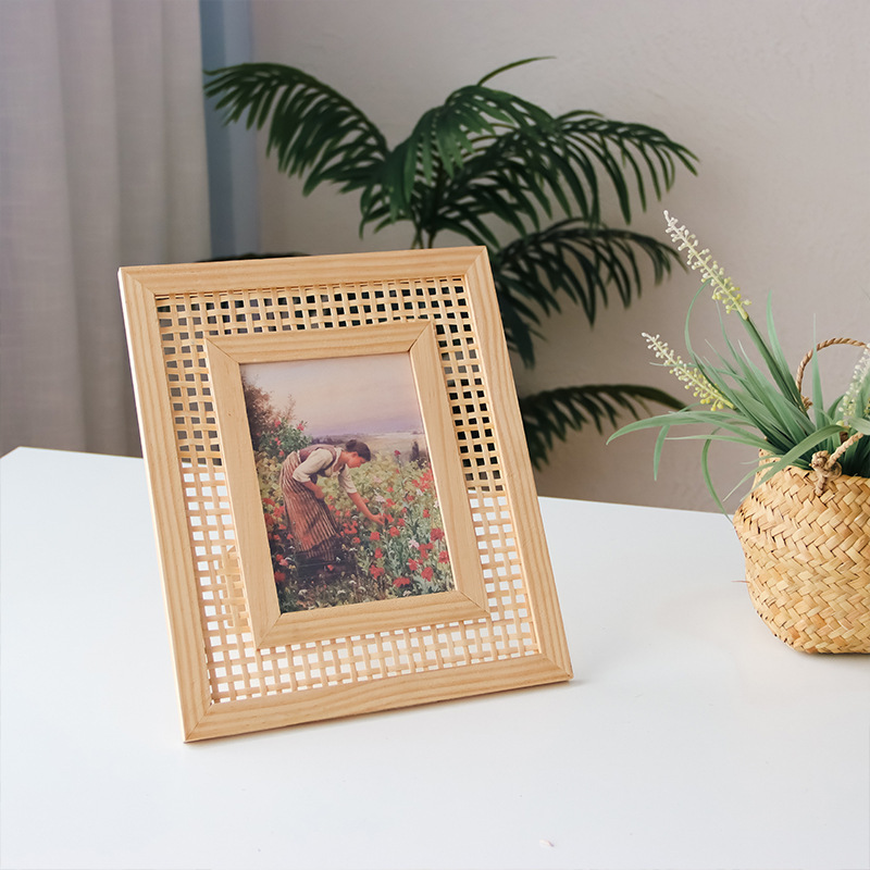 Nordic Solid Wood Rattan Woven - огляд і ціна Bamboo Photo Frame